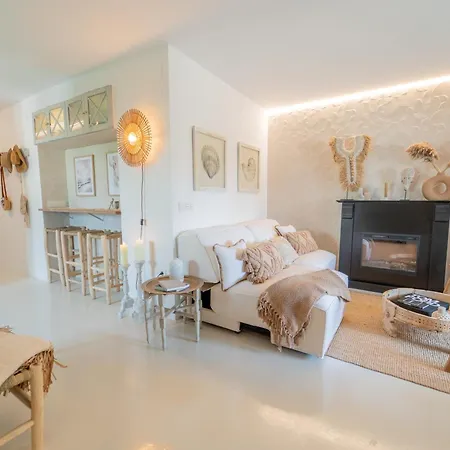 Primera Linea Playa Apartment Platja de Larenal